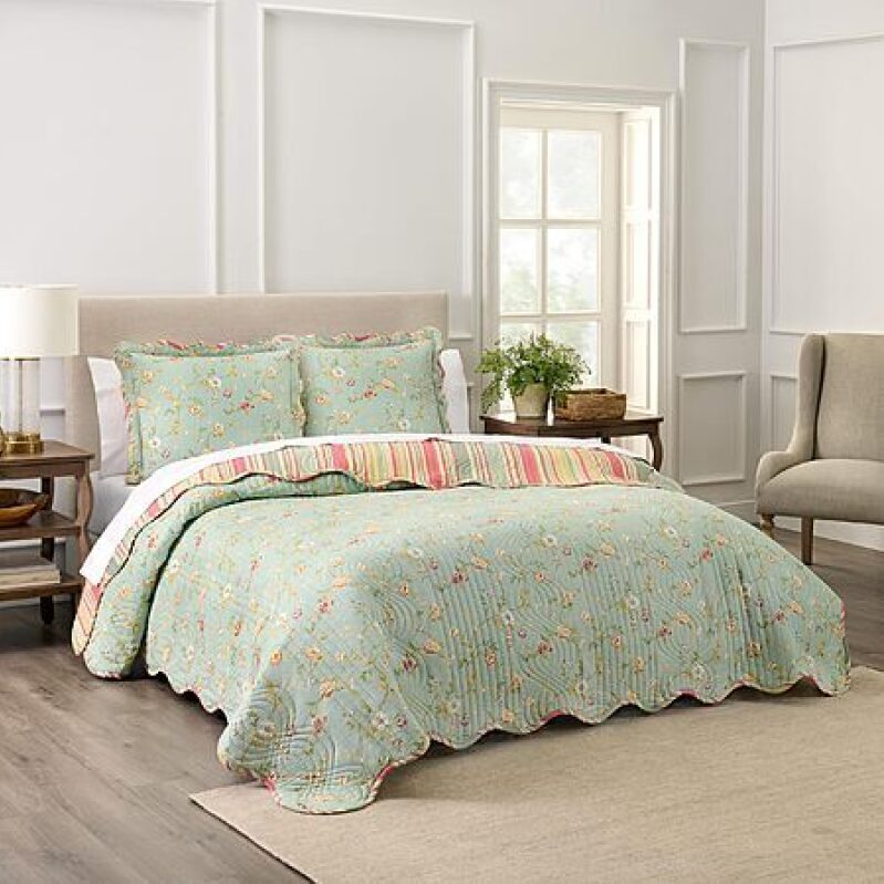 Waverly Garden Glitz Reversible Quilt Set – King/Cal King – $212.49 + $10.62 Amazon Credit