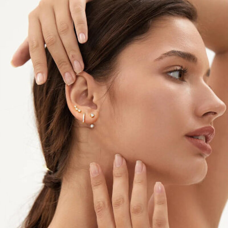 Elegant Gold-Plated Ear Studs - 6 Pairs