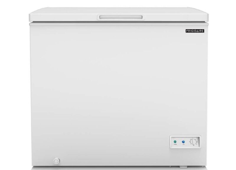 Frigidaire 7.0 Cu. ft. Chest Freezer EFRF7003 - Perfect for Smart Storage