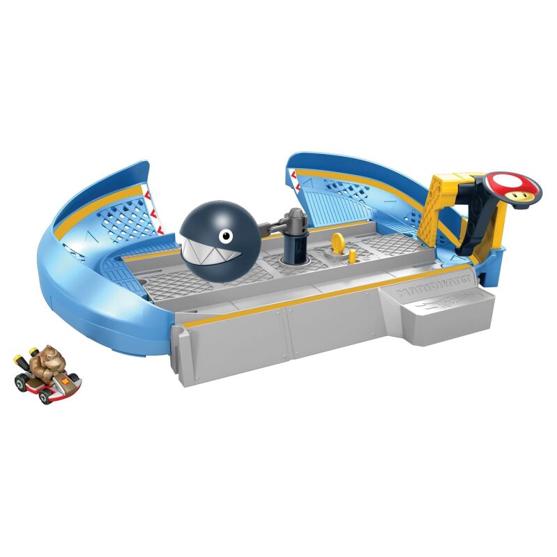 Hot Wheels Mario Kart Chain Chomp Track Set w/Mario Kart Vehicles