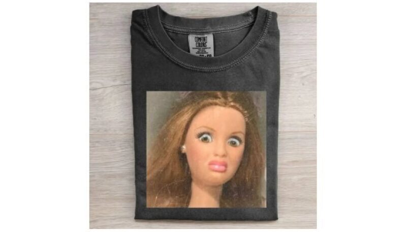 Funny Doll Face GIRL MEME T-Shirt - Quirky Humor Graphic Tee