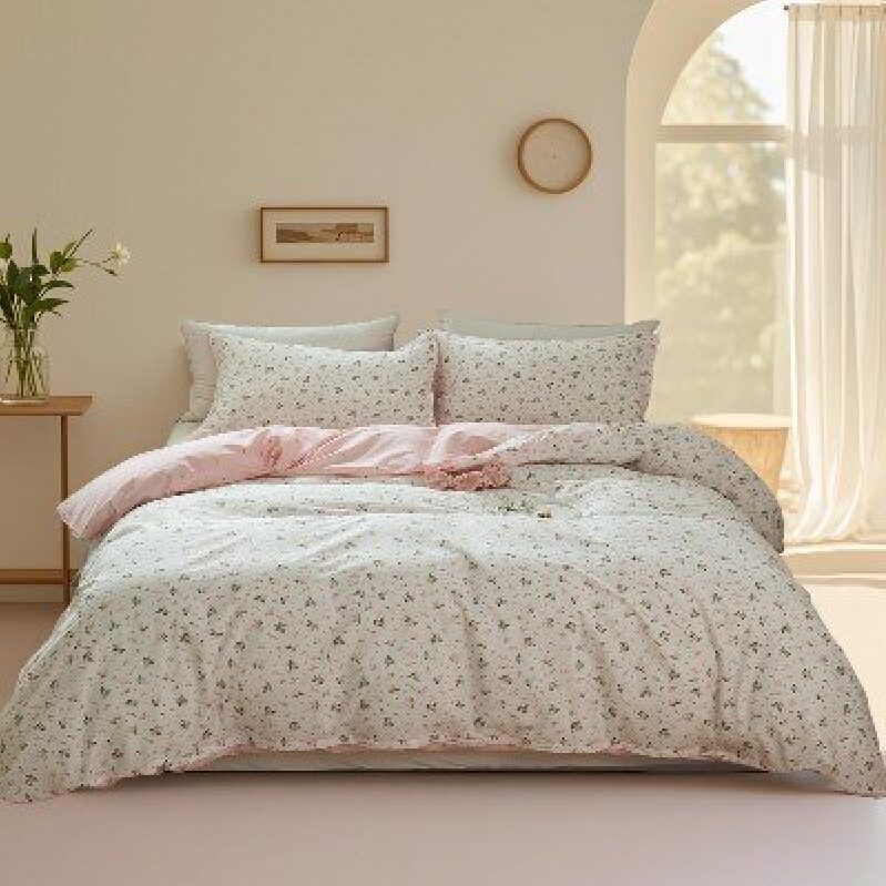 Elegant Floral Patterned Cotton Bedding Set for a Cozy Retreat