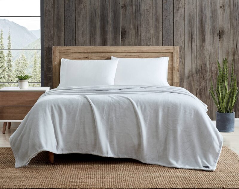 Eddie Bauer Twin Size Blanket - Ultra-Soft Plush Bedding