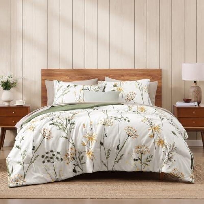 7-Piece Floral Comforter Set 50% OFF - Elevate Your Bedroom