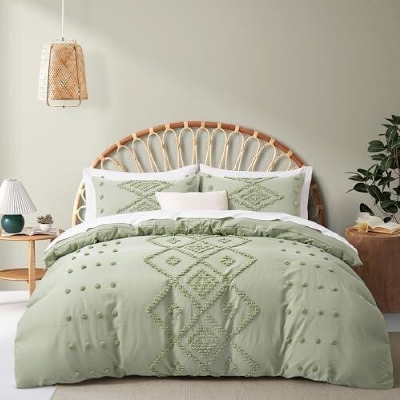 Elegant Sage Green Bedding Set with Embellishments - Perfect for Cozy Nights