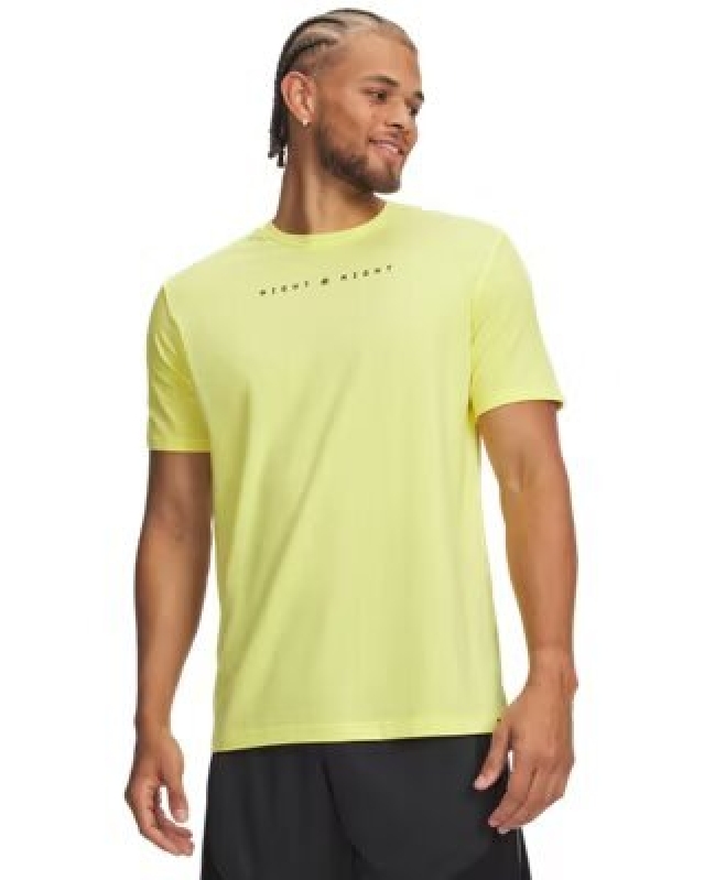 Curry Night Night Men's T-Shirt: All-Day Comfort in Bright Yellow