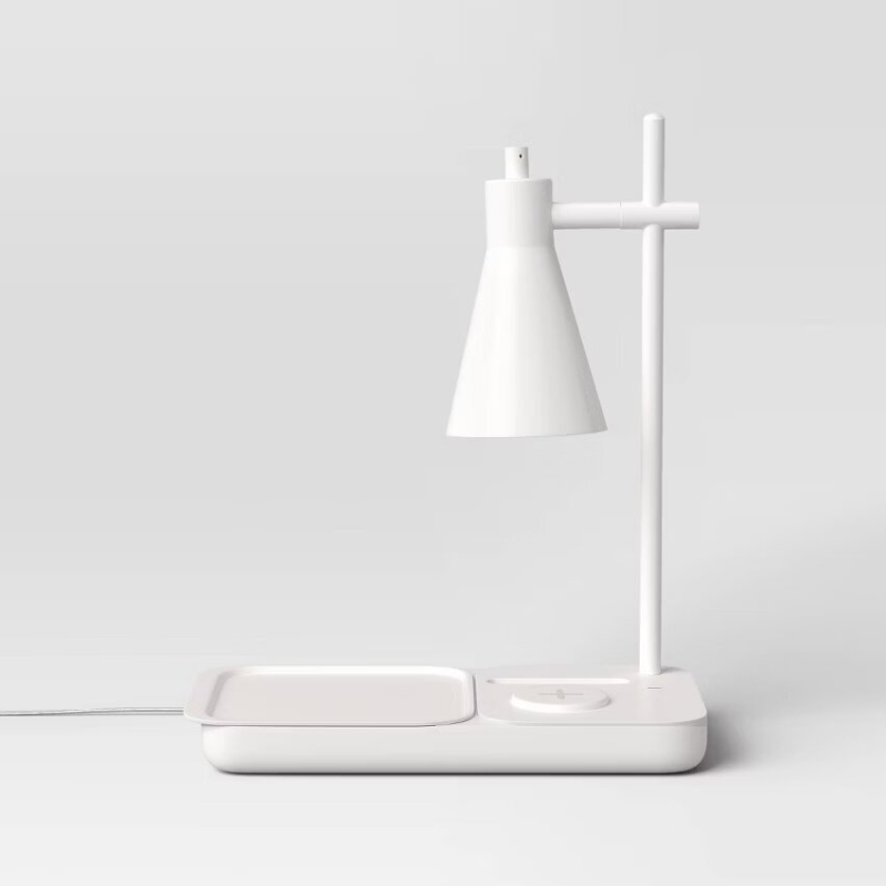 Elevate Your Workspace with the Multifunctional Organizational Lamp with Tech