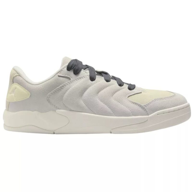 Nike Men's Session Shoes: Fusion of Court and Street Style