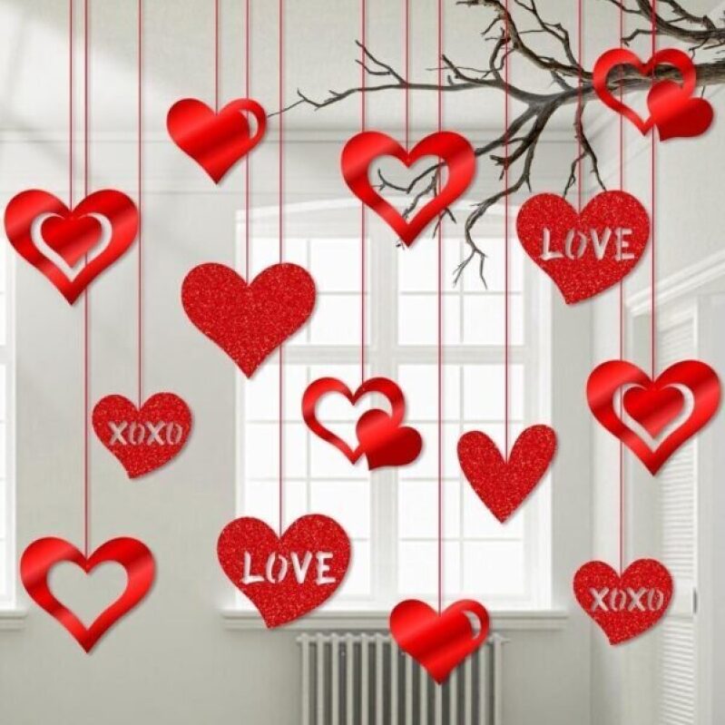 16-Piece Valentine's Day Heart Decorations - 50% Off