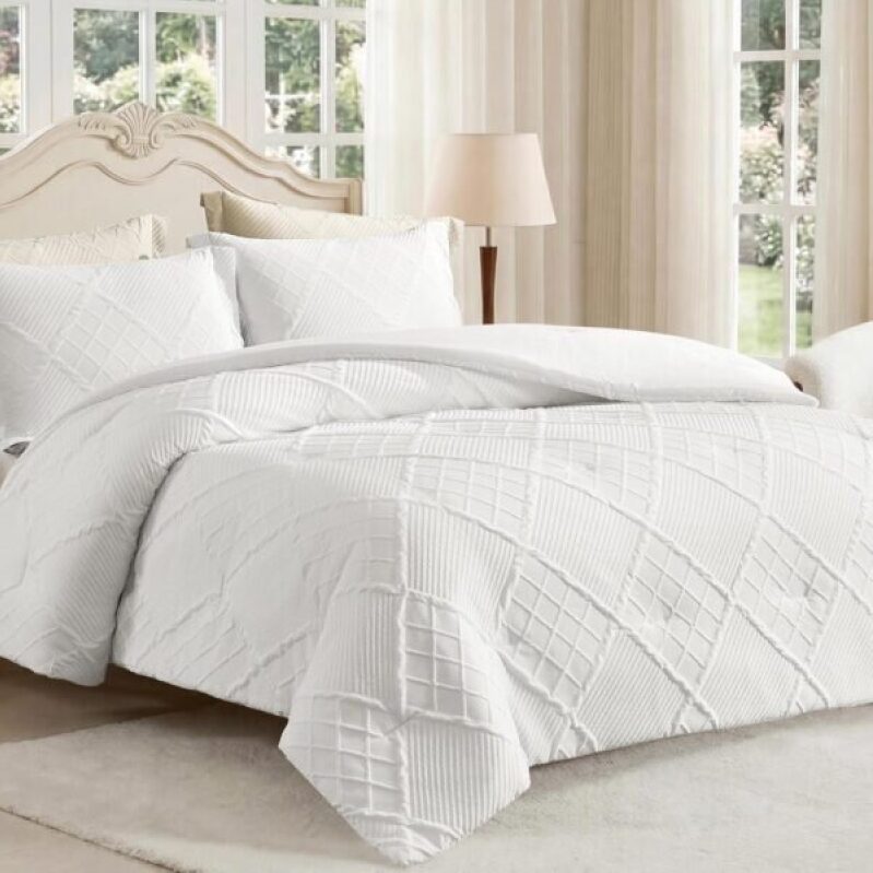 Amelie Home Double Duvet Set - White Diamond Jacquard, Soft Microfiber, All-Season Comfort