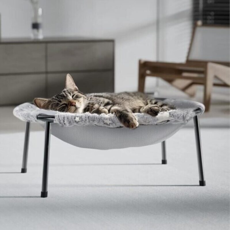 High-Quality Elevated Cat Bed with Night-Glow Fabric - 54% Off