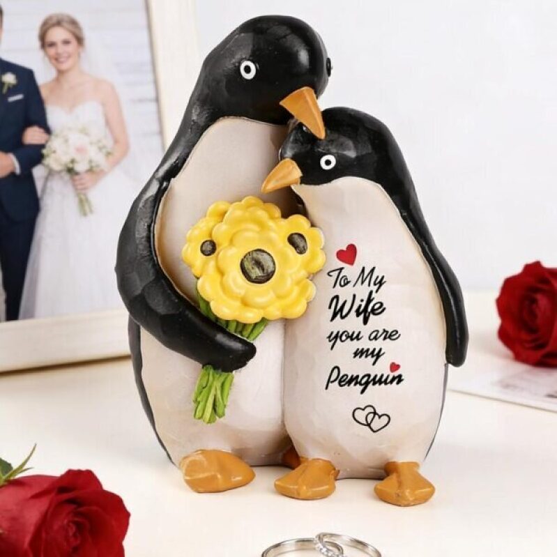 Romantic Penguin Statue: Perfect Anniversary Gift for Wife