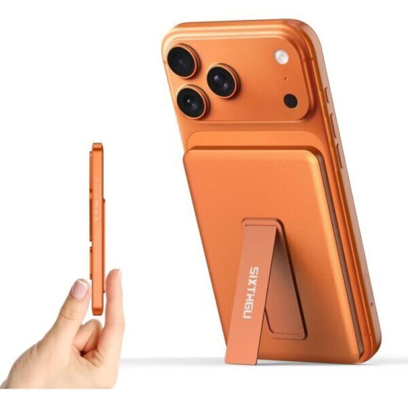 Sleek Magnetic iPhone 13 Pro Max Case with Charging Clip