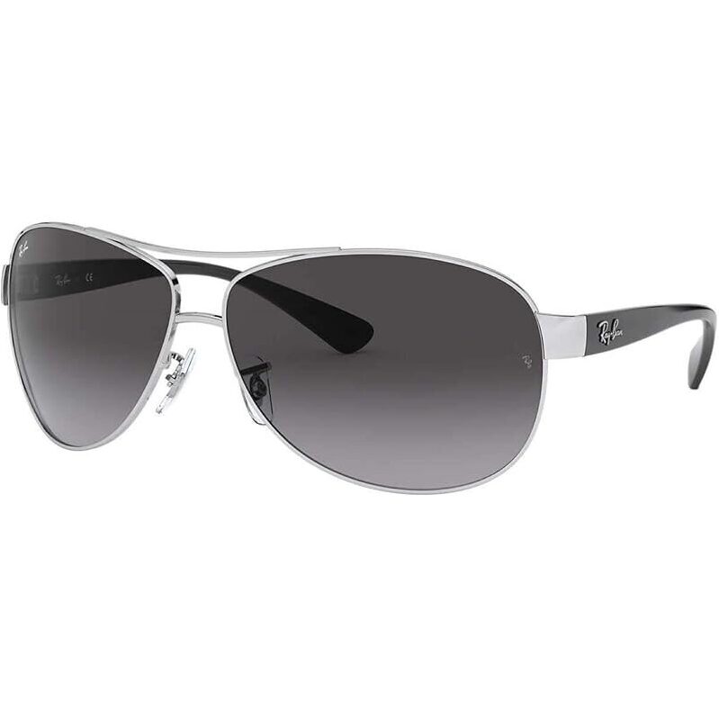 Ray-Ban Aviator Sunglasses: Pilot-Inspired Style with UV Protection