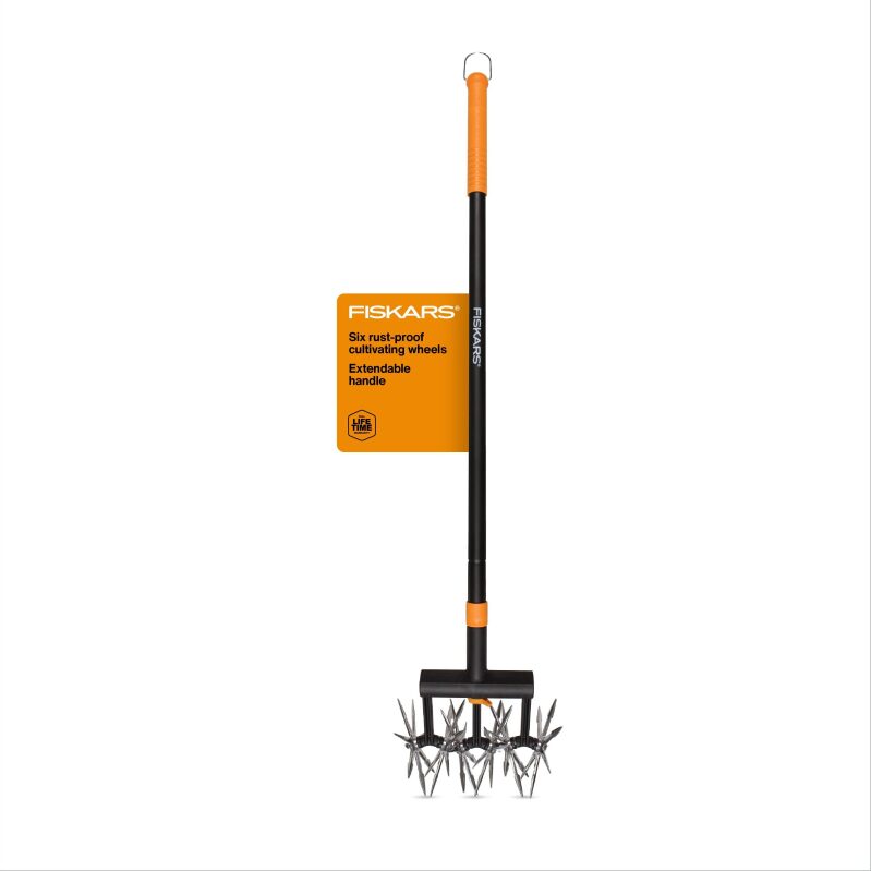 Fiskars Extendable Cultivator for Garden and Lawn