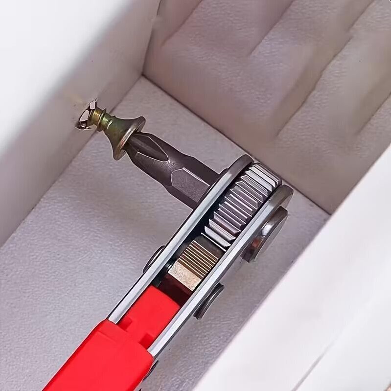 Efficient Right Angle Ratchet Screwdriver for Precision Tasks