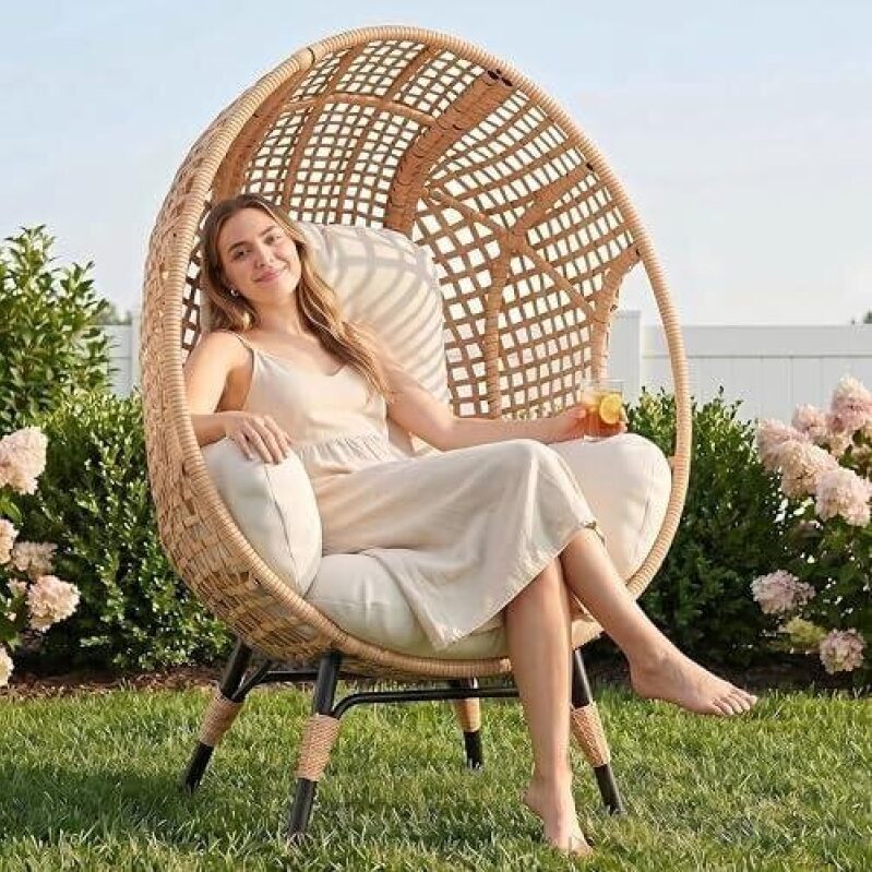 Egg-Shaped Wicker Chair with Thick Cushion - 50% Discount