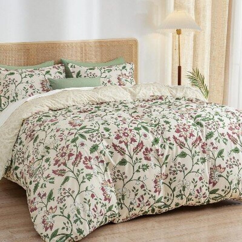 Elegant Floral Bedding Set - King Size