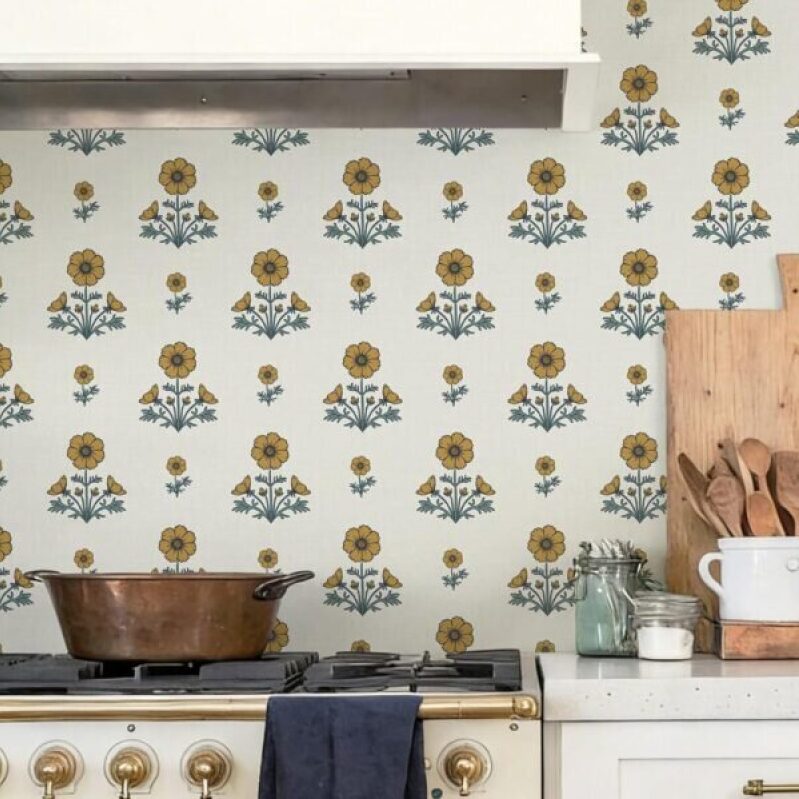 Vintage Floral Peel and Stick Wallpaper - Ideal for Renters